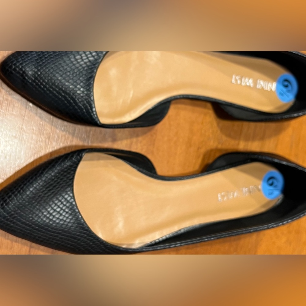 Nine West black flats 6.5